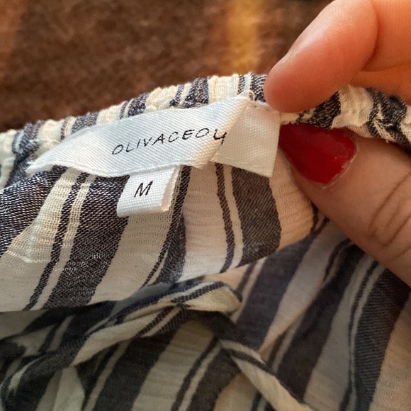 🥭 (4 for $15) OLIVIACEOUS Striped Off the Shoulder Blouse - Picture 6 of 7